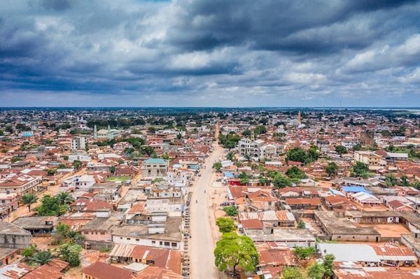 Le Bénin : Une aventure exaltante à travers ses palais royaux, sa culture et son architecture métissée